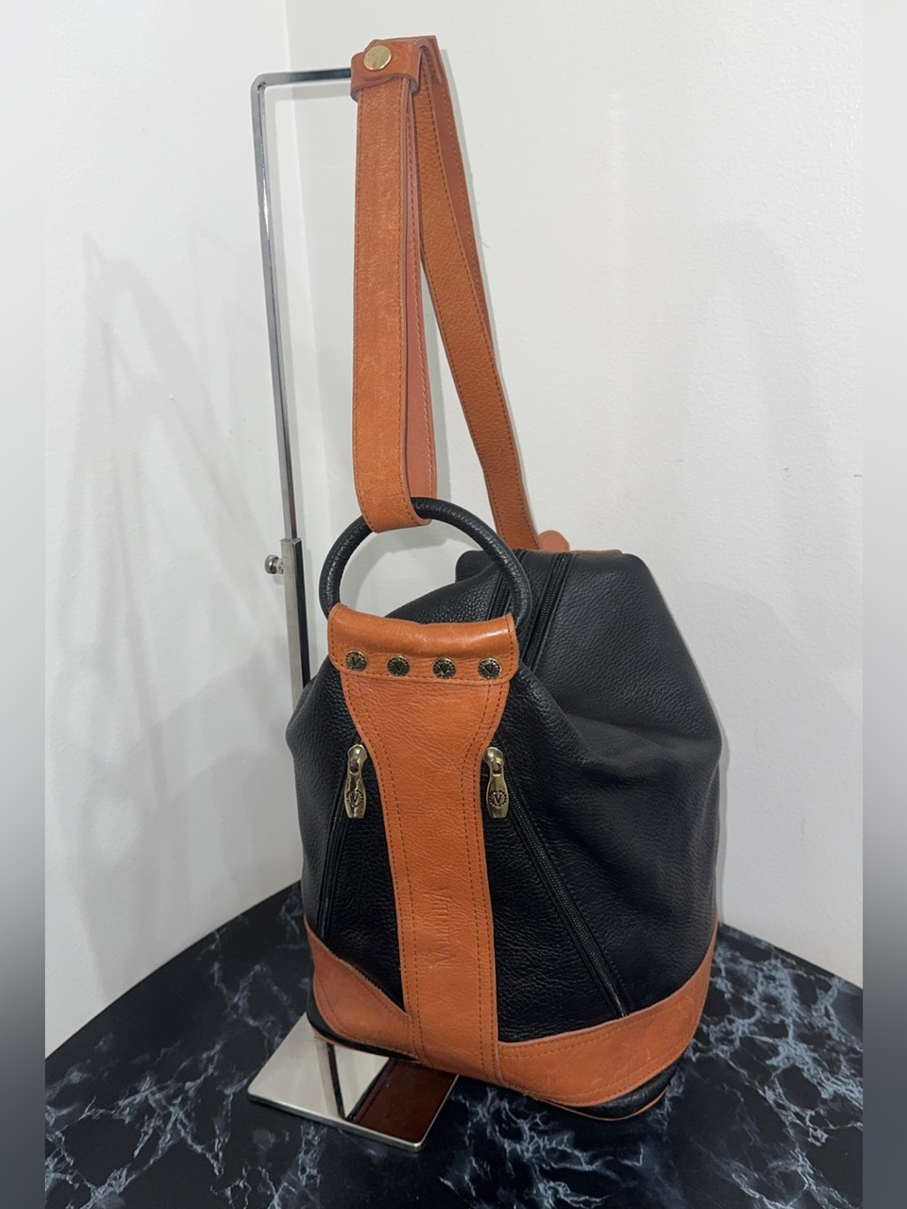 Valentina Pebbled Genuine Leather Black Bucket Sling Bag Backpack AUTHENTIC - Picture 5 of 15